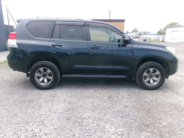 TOYOTA Land Cruiser Prado thumbnail 6