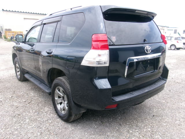 TOYOTA Land Cruiser Prado thumbnail 3