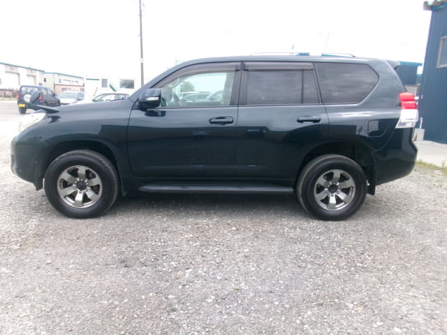 TOYOTA Land Cruiser Prado thumbnail 2