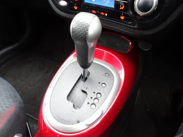 NISSAN JUKE thumbnail 42