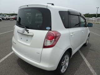 2010 TOYOTA Ractis