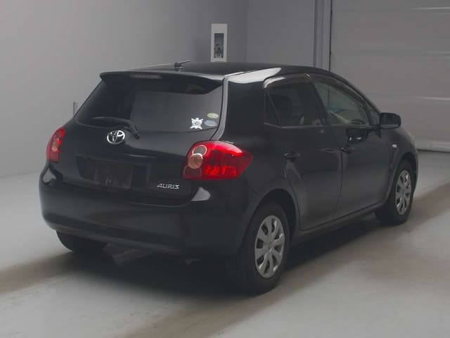 TOYOTA Auris thumbnail 2
