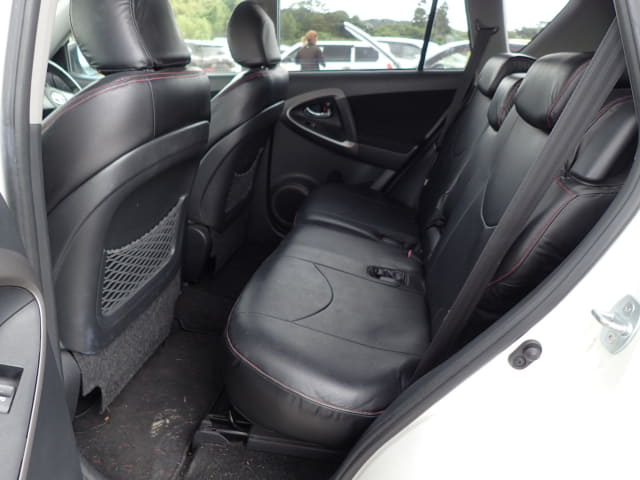 TOYOTA RAV4 thumbnail 27