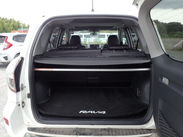 TOYOTA RAV4 thumbnail 28