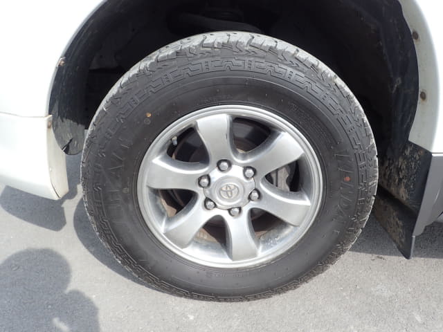 TOYOTA Land Cruiser Prado thumbnail 9