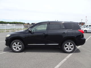 2011 TOYOTA Vanguard