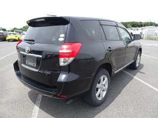 2011 TOYOTA Vanguard