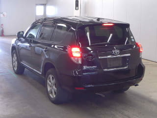 2011 TOYOTA Vanguard