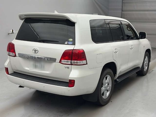 TOYOTA Land Cruiser thumbnail 2