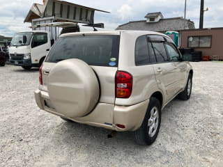2004 TOYOTA RAV4