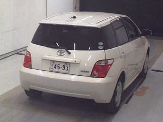 2005 TOYOTA IST