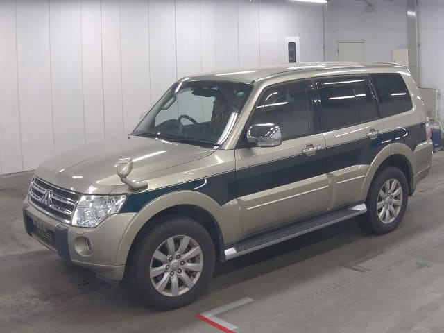 2011 MITSUBISHI Pajero