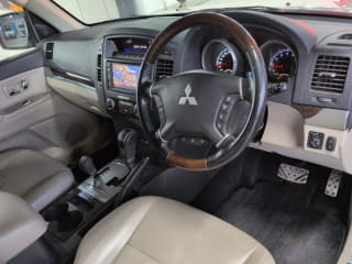2011 MITSUBISHI Pajero