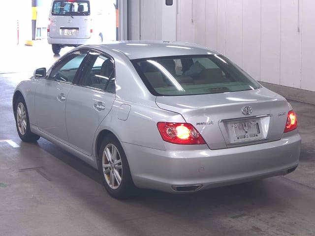 TOYOTA Mark X thumbnail 3