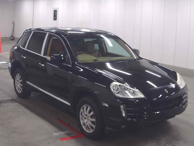 Porsche Cayenne thumbnail 4