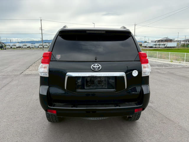 TOYOTA Land Cruiser Prado thumbnail 4