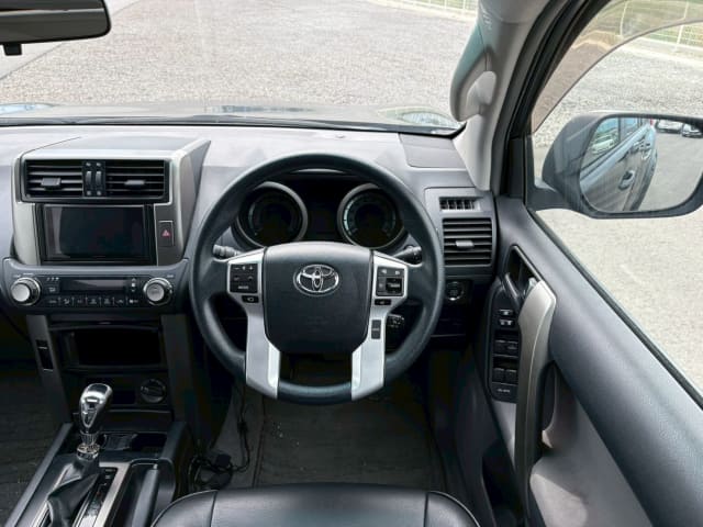 TOYOTA Land Cruiser Prado thumbnail 32