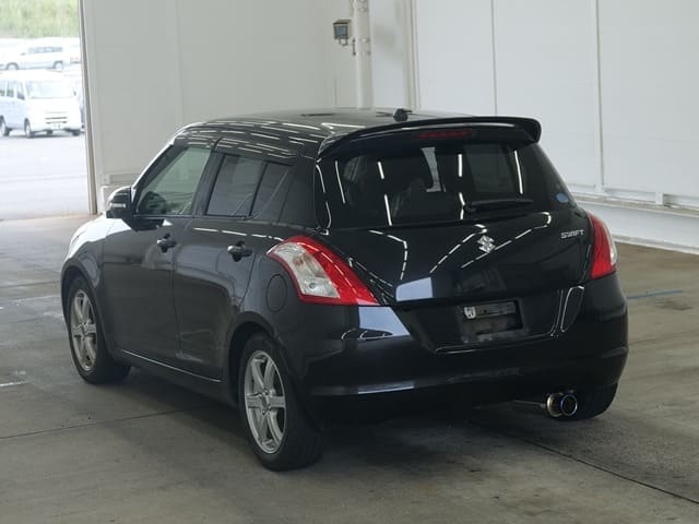 SUZUKI Swift thumbnail 2