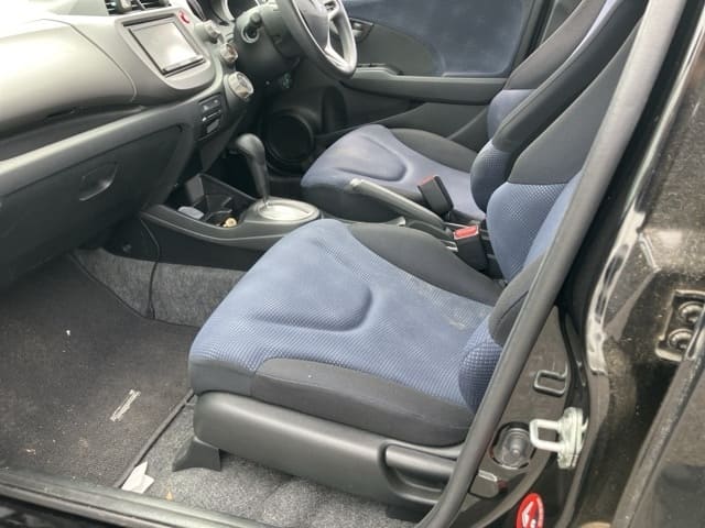 HONDA Fit thumbnail 8