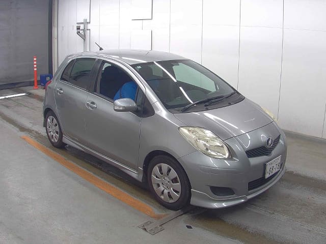 TOYOTA Vitz thumbnail 5
