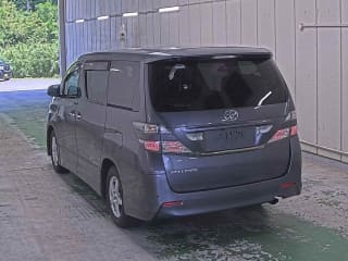 2009 TOYOTA Vellfire