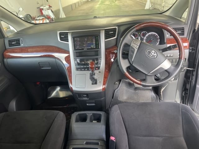 TOYOTA Vellfire thumbnail 3
