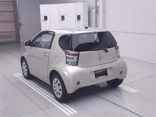 2010 TOYOTA IQ