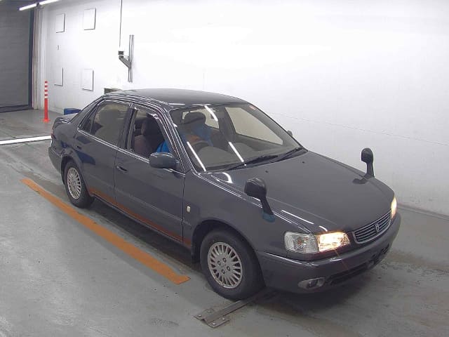 TOYOTA Corolla Sedan thumbnail 6