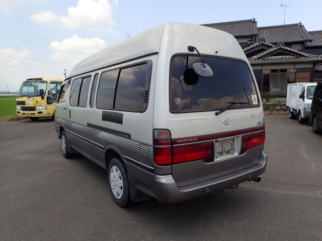 TOYOTA Hiace Wagon thumbnail 3