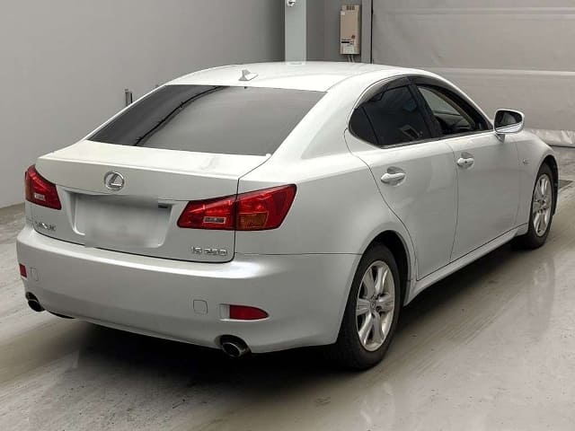 LEXUS IS thumbnail 2