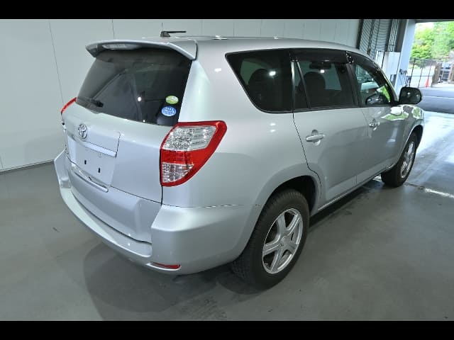 TOYOTA Vanguard thumbnail 7