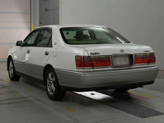 TOYOTA Crown thumbnail 6
