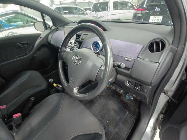 TOYOTA Vitz thumbnail 62