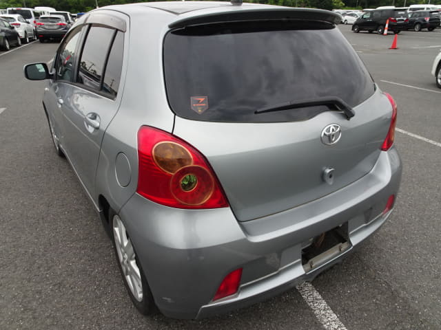 TOYOTA Vitz thumbnail 3