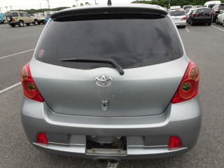 2005 TOYOTA Vitz
