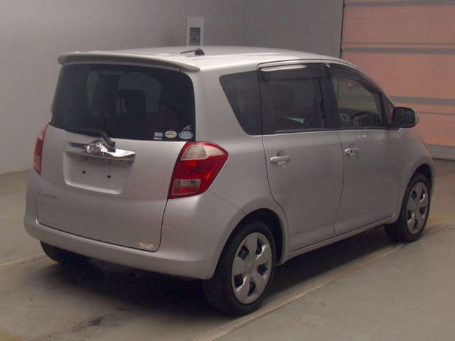 TOYOTA Ractis thumbnail 2