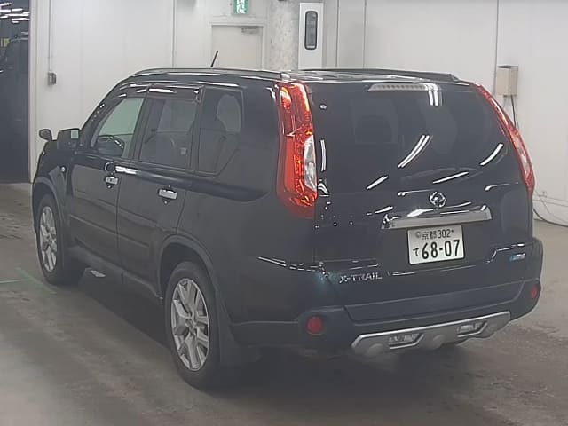 NISSAN X-Trail thumbnail 5