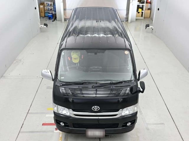 TOYOTA Hiace Van thumbnail 8