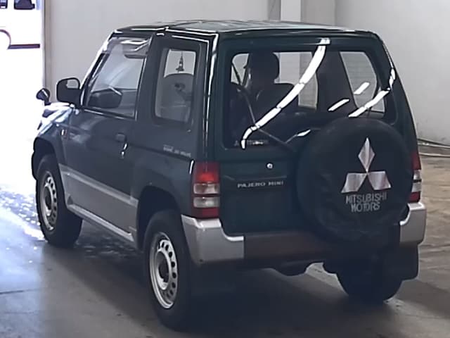 MITSUBISHI Pajero Mini thumbnail 3