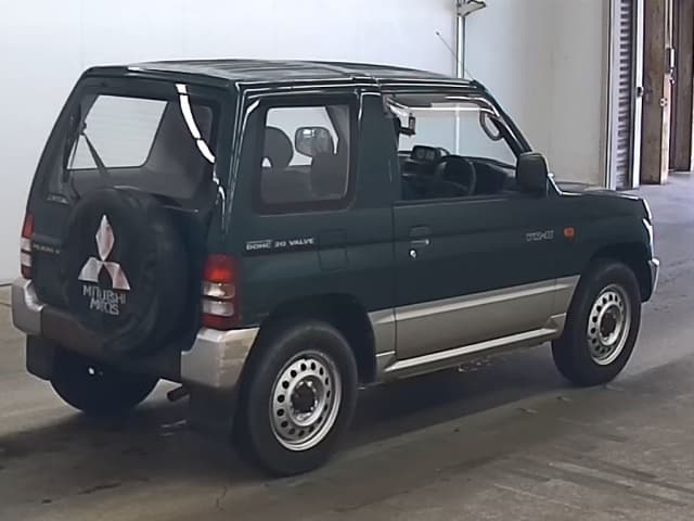 MITSUBISHI Pajero Mini thumbnail 2