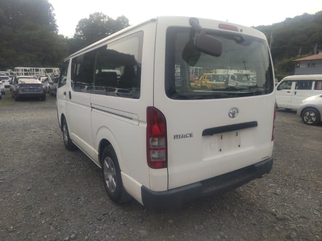 TOYOTA Hiace Van thumbnail 5