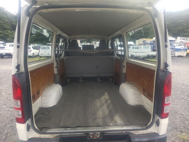 TOYOTA Hiace Van thumbnail 8