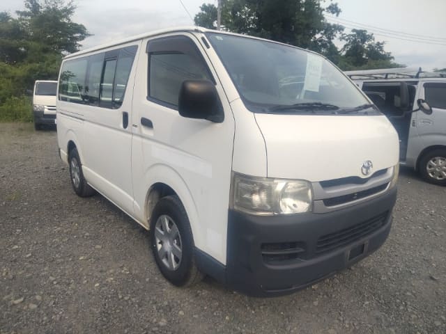 TOYOTA Hiace Van thumbnail 7