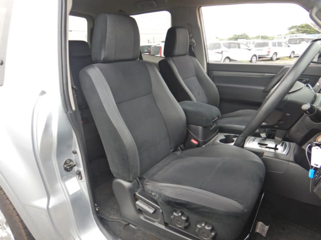 MITSUBISHI Pajero thumbnail 25