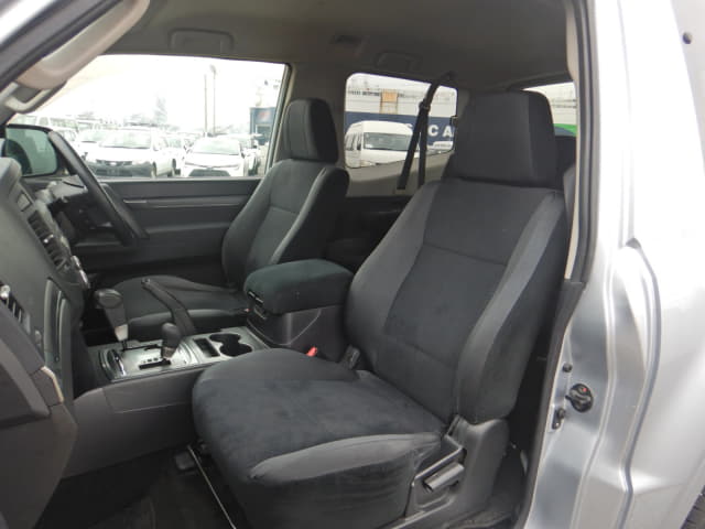MITSUBISHI Pajero thumbnail 26