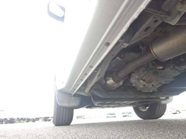 MITSUBISHI Pajero thumbnail 19