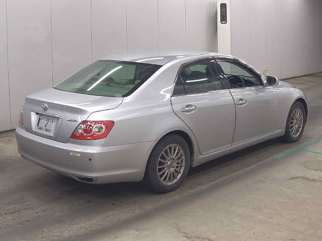 TOYOTA Mark X thumbnail 2