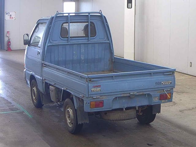 DAIHATSU Hijet Truck thumbnail 3