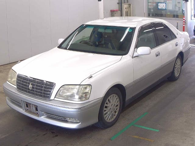 2001 TOYOTA Crown
