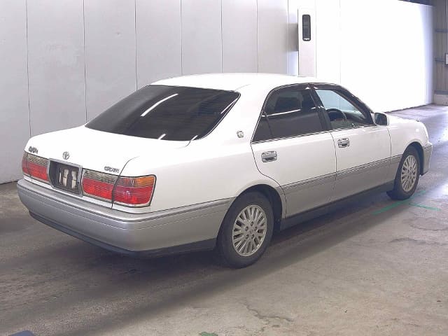 TOYOTA Crown thumbnail 2